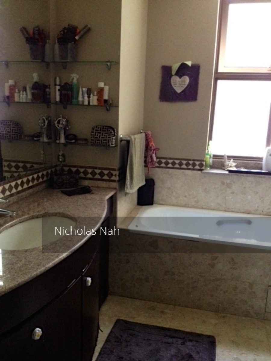 Dmanor (D16), Terrace #146715352